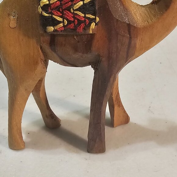 Hand Carved Camel Olive Wood Statue Holy Land Bethlehem Red Woven Saddle 3.75" - Picture 5 of 7